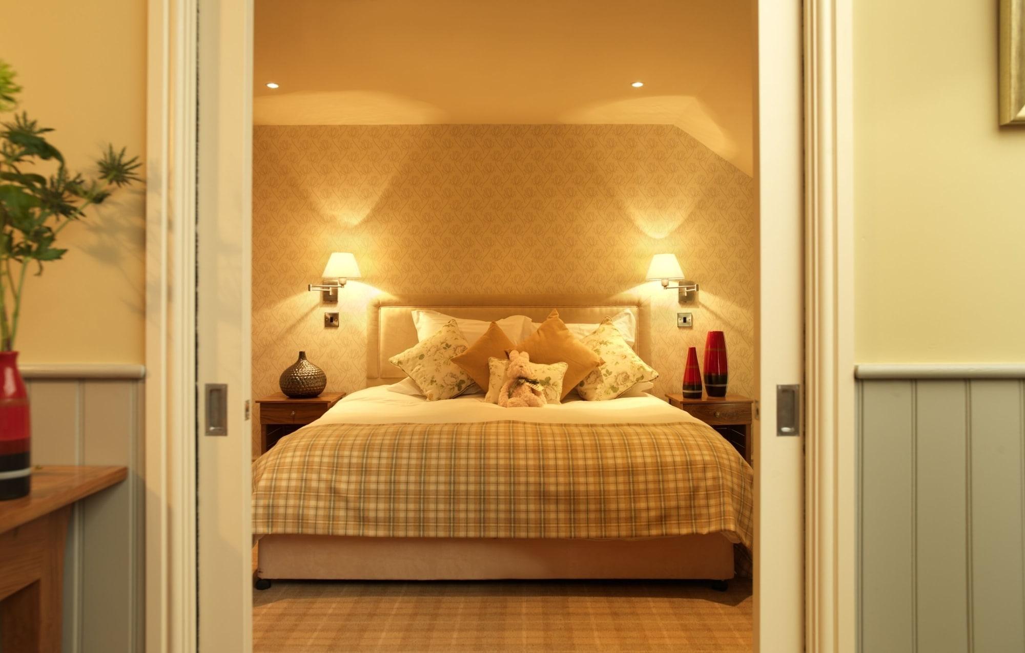 Feversham Arms Hotel & Verbena Spa Хелмсли Экстерьер фото